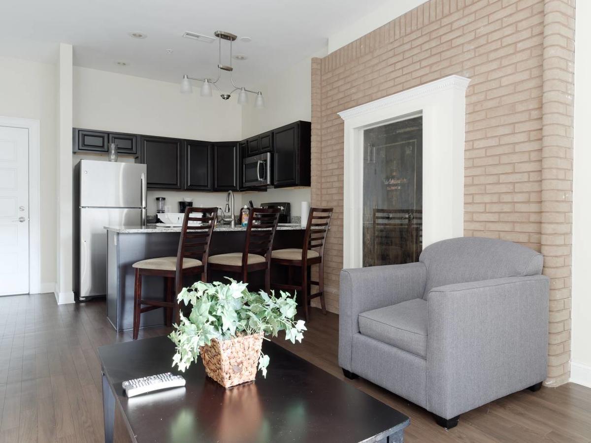 Apartamento Chase At Lexington St Free Indoor Parking Convention Center Baltimore Exterior foto