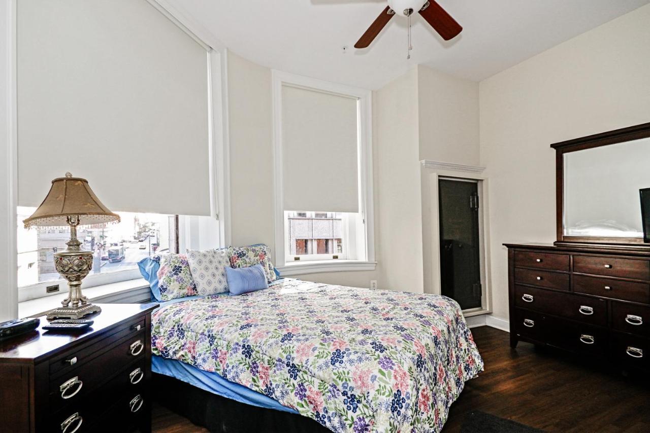 Apartamento Chase At Lexington St Free Indoor Parking Convention Center Baltimore Exterior foto